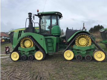 Tractor JOHN DEERE