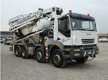 Bomba de hormigón IVECO Trakker