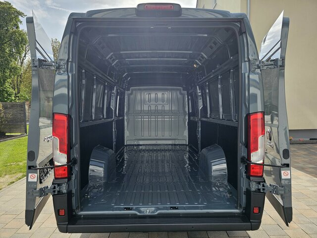 Leasing de FIAT Ducato 35 MAXI L5H2 Serie 9 180 Navi 10'' LED FIAT Ducato 35 MAXI L5H2 Serie 9 180 Navi 10'' LED: foto 37