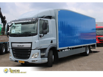 Camión caja cerrada DAF CF