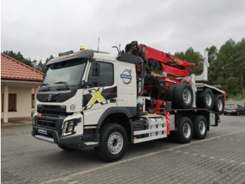 Camión forestal VOLVO FMX 540