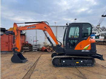 Miniexcavadora DOOSAN DX60