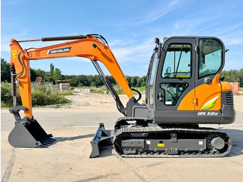 Miniexcavadora DOOSAN DX60