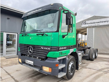 Camión chasis MERCEDES-BENZ Actros 2640