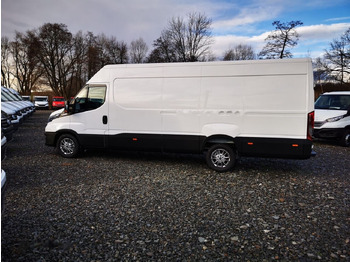 Furgón nuevo IVECO IVECO 35S18HA8 V L4H2: foto 5