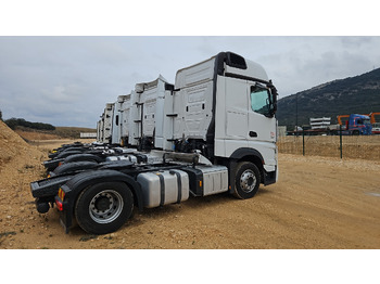 Cabeza tractora MERCEDES-BENZ Actros 1851