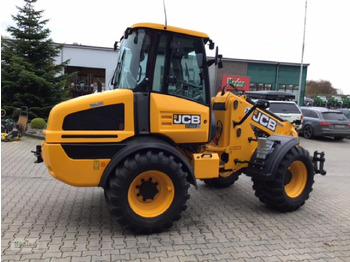 Cargadora de ruedas telescópica nuevo JCB TM220 AGRI: foto 4