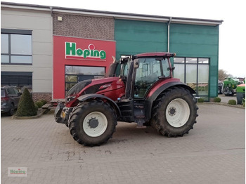 Tractor VALTRA T154