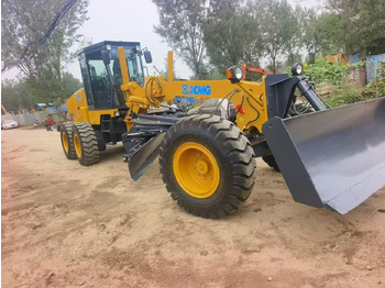 Grader XCMG