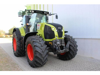 Tractor CLAAS Axion 810