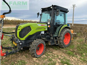 Tractor CLAAS Nexos