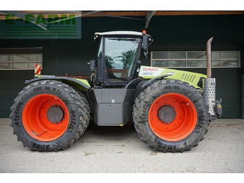 Tractor CLAAS xerion 5000 trac vc TRAC VC: foto 4