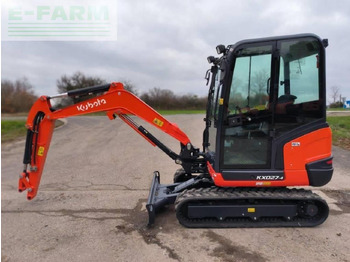 Miniexcavadora KUBOTA KX027