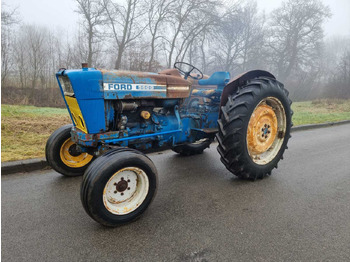 Tractor FORD