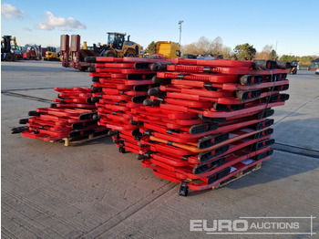 Equipo de construcción Pallet of Road Safety Barriers (3 of): foto 3