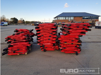 Equipo de construcción Pallet of Road Safety Barriers (3 of): foto 2