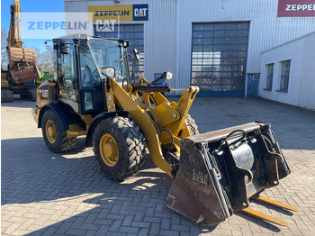 Cargadora de ruedas CATERPILLAR 906M