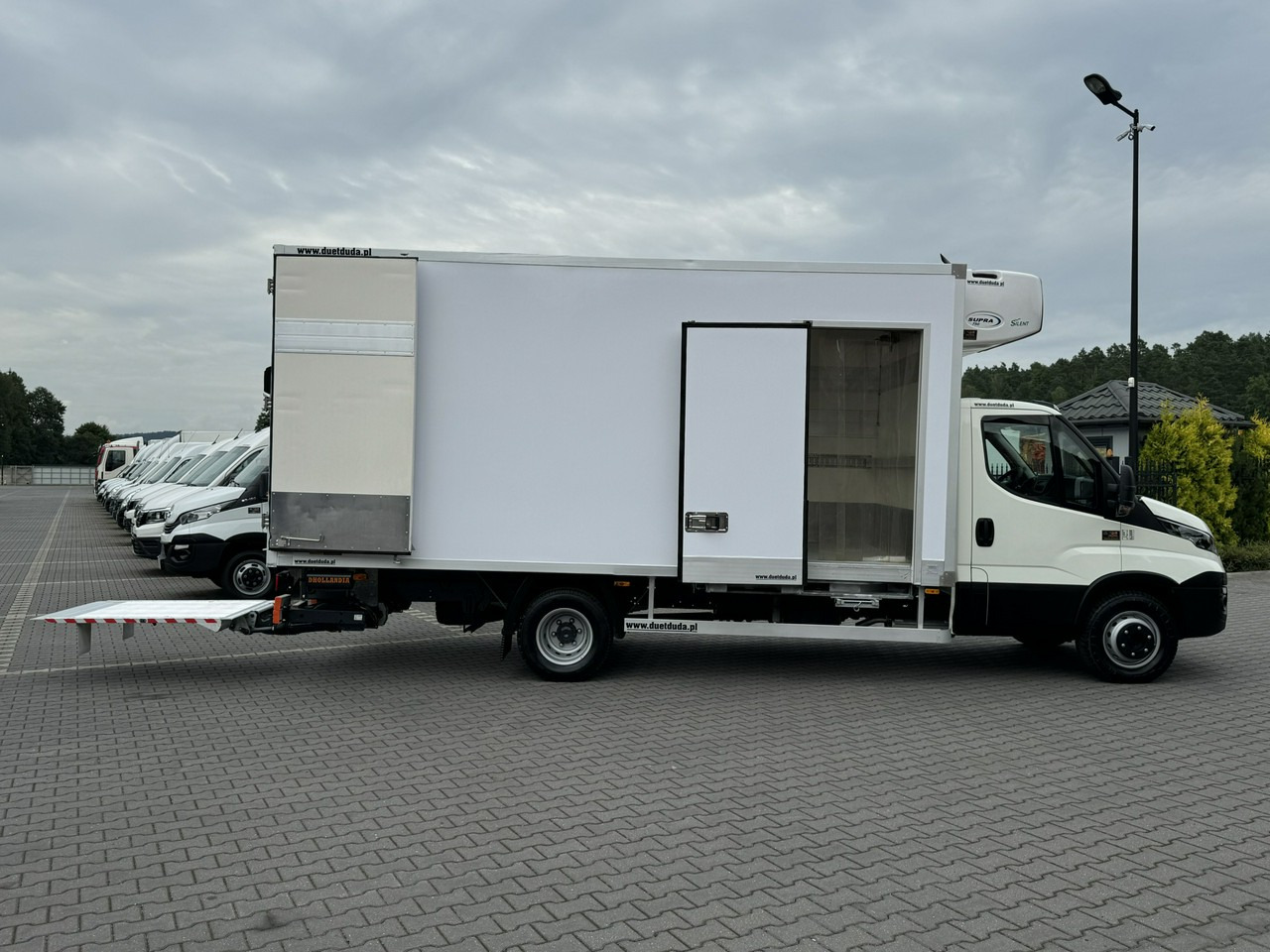 Leasing de Iveco Daily 70C17 Mroźnia Agregat Carrier Supra 750 10-Palet + Winda Iveco Daily 70C17 Mroźnia Agregat Carrier Supra 750 10-Palet + Winda: foto 6