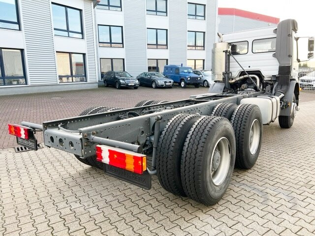 Camión chasis nuevo Mercedes-Benz Axor 2633 K 6x4 RHD Axor 2633 K 6x4 RHD: foto 10