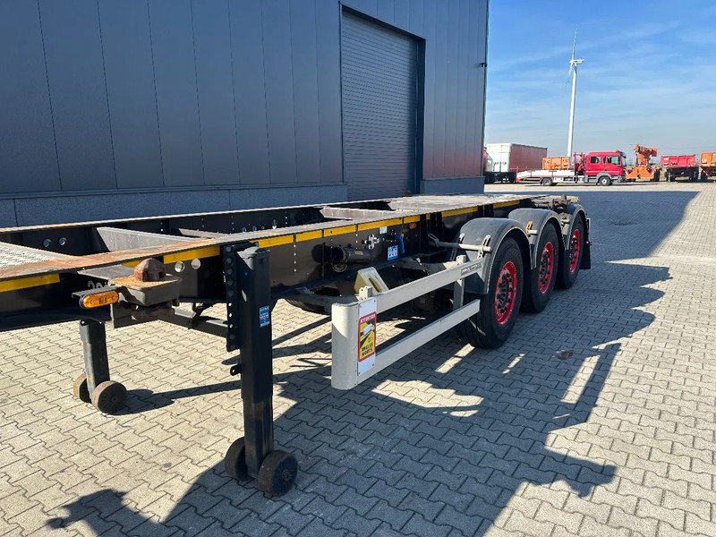 Semirremolque portacontenedore/ Intercambiable Burg 20FT ADR (EX/II, EX/III, FL, AT) chassis, leeggewicht: 3.690kg, SAF INTRADISC, 2x liftas, NL-chassis, APK/ADR: 10-2025: foto 9