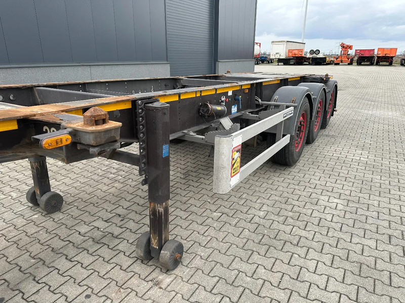 Semirremolque portacontenedore/ Intercambiable Burg 20FT ADR, Leergewicht : 3.690kg, SAF INTRADISC, 2x Liftachse, NL, APK/ADR: 10-2025, 70% Reifen: foto 19