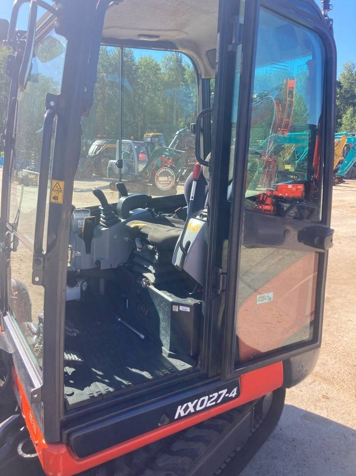 Miniexcavadora Kubota KX027-4: foto 7