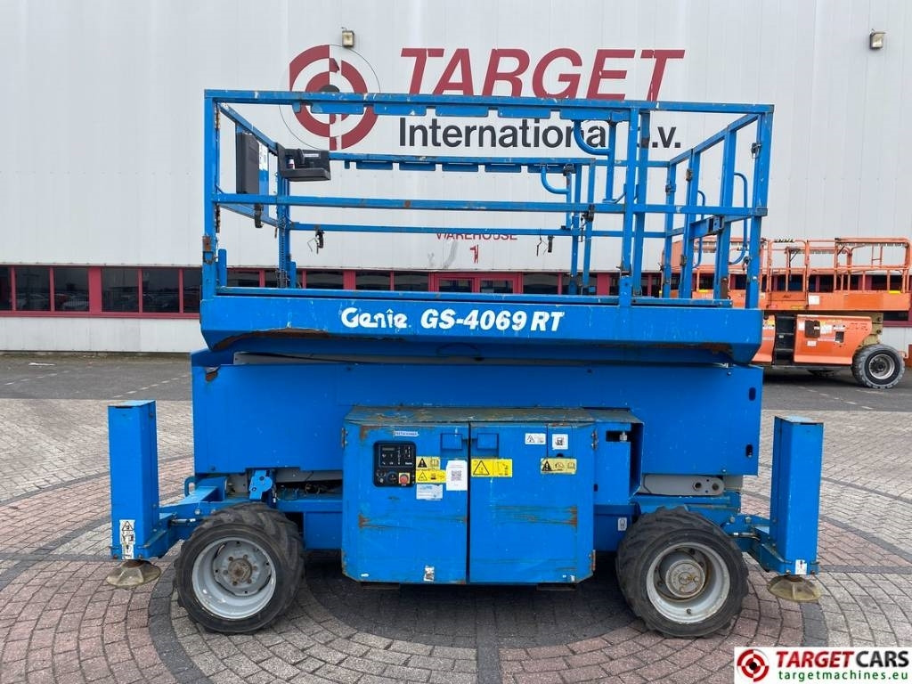 Plataforma de tijeras Genie GS-4069 RT LPG 4x4 Scissor Work Lift 1412cm: foto 34