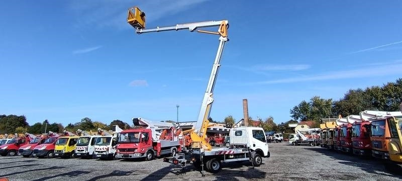 Camión con plataforma elevadora Renault Maxity Multitel MX200 - 20 m: foto 10