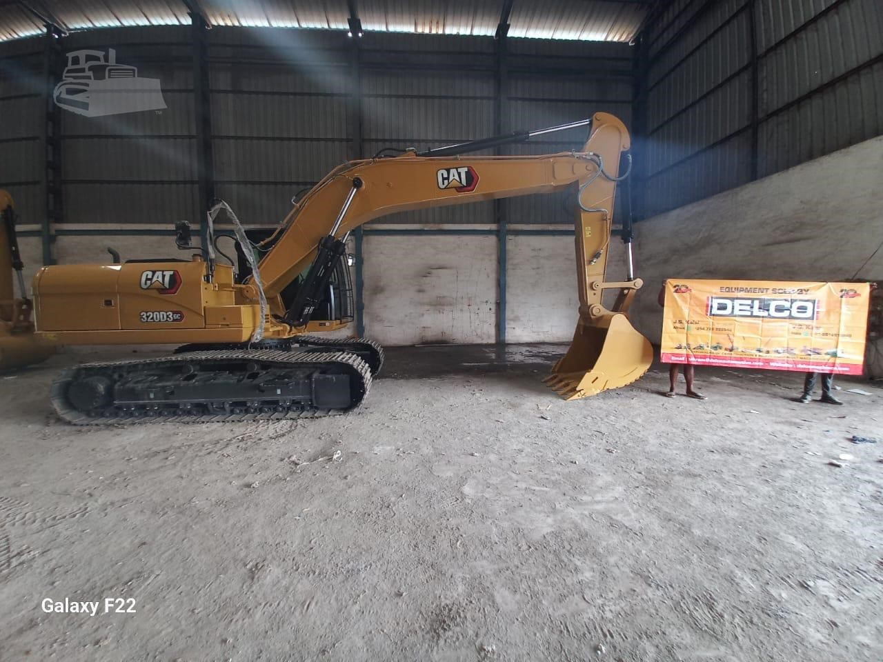 Excavadora de cadenas nuevo CATERPILLAR 320D3GC: foto 6