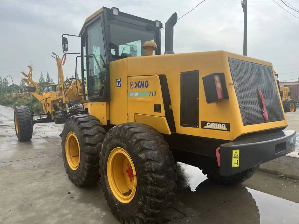 Grader XCMG GR 180: foto 1