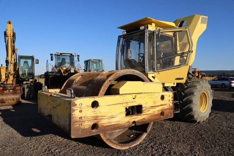 Apisonadora de asfalto Bomag BW 225 D-3: foto 8 Apisonadora de asfalto Bomag BW 225 D-3: foto 8