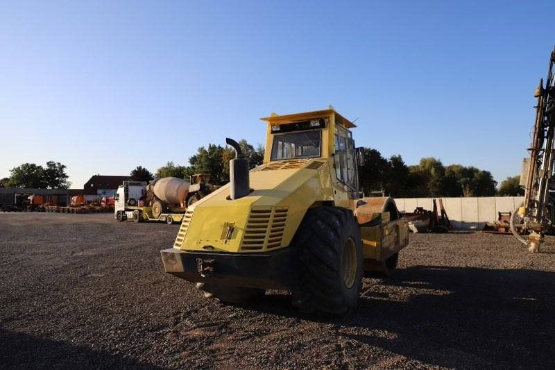 Apisonadora de asfalto Bomag BW 225 D-3: foto 15 Apisonadora de asfalto Bomag BW 225 D-3: foto 15