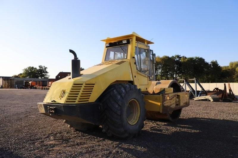 Apisonadora de asfalto Bomag BW 225 D-3: foto 14 Apisonadora de asfalto Bomag BW 225 D-3: foto 14