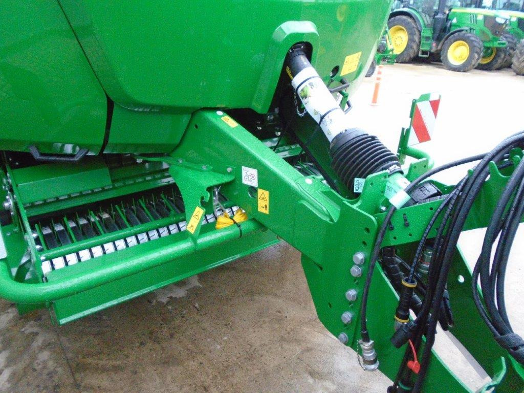 Empacadora de pacas cuadradas nuevo John Deere L634: foto 10