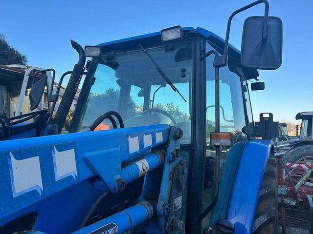 Tractor New Holland TL90A: foto 10