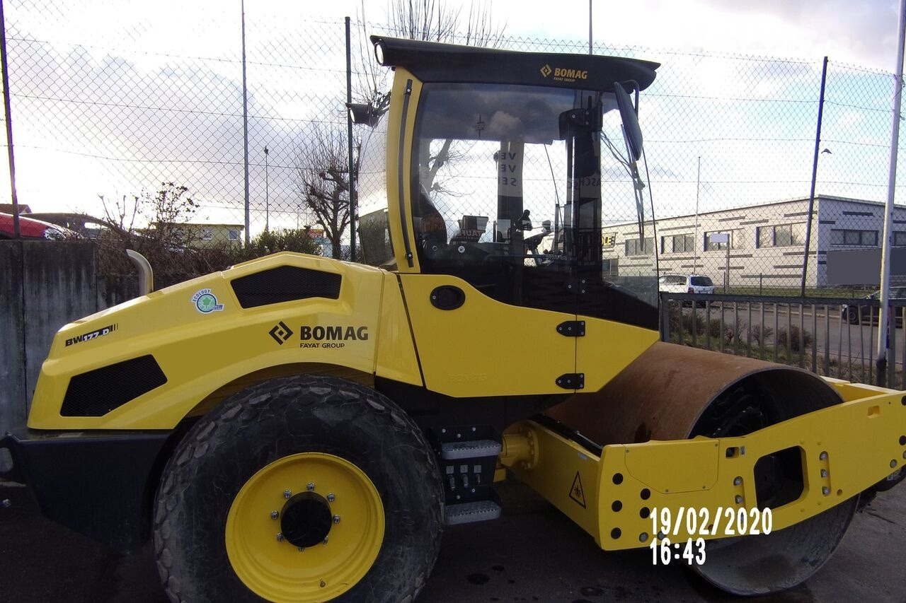 Compactador BOMAG BW 177 D-5: foto 13