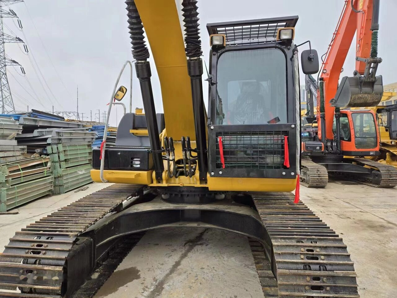 Excavadora de cadenas Caterpillar 320D2: foto 9