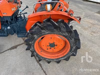 Mini tractor KUBOTA L2201 2WD Tracteur Utilitaire: foto 18