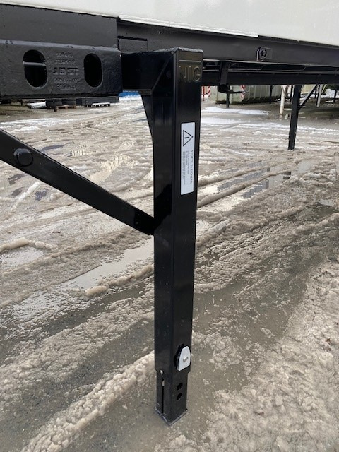 Caja cerrada Krone BDF-System 7.450 mm, LACK NEU, Eckhöhe: 2.900 mm,: foto 6 Caja cerrada Krone BDF-System 7.450 mm, LACK NEU, Eckhöhe: 2.900 mm,: foto 6