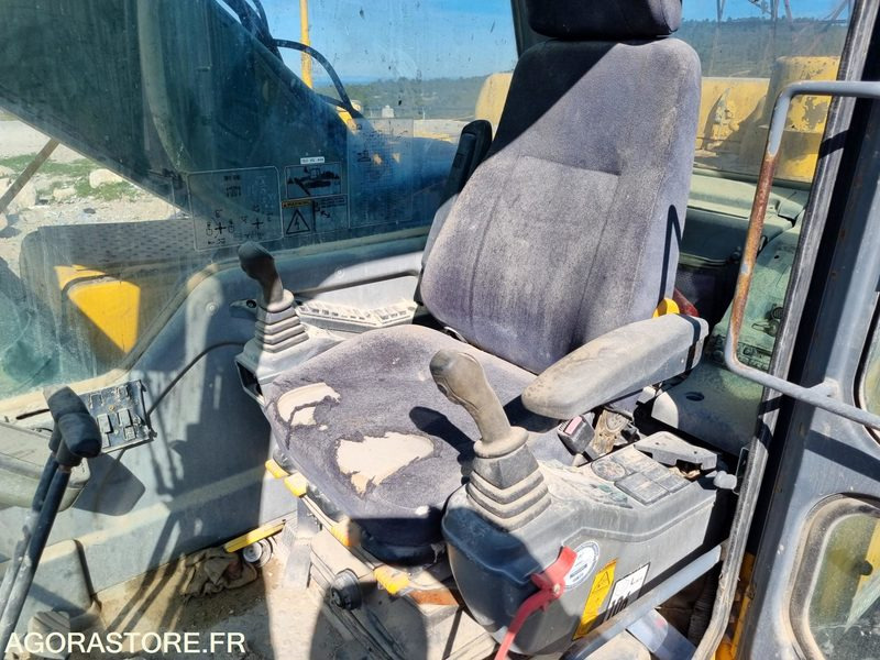 Excavadora PELLE A CHENILLE VOLVO EC240 DE 2005 (R30604): foto 6