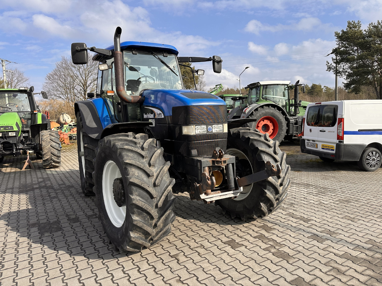 Tractor New Holland TM 175: foto 11