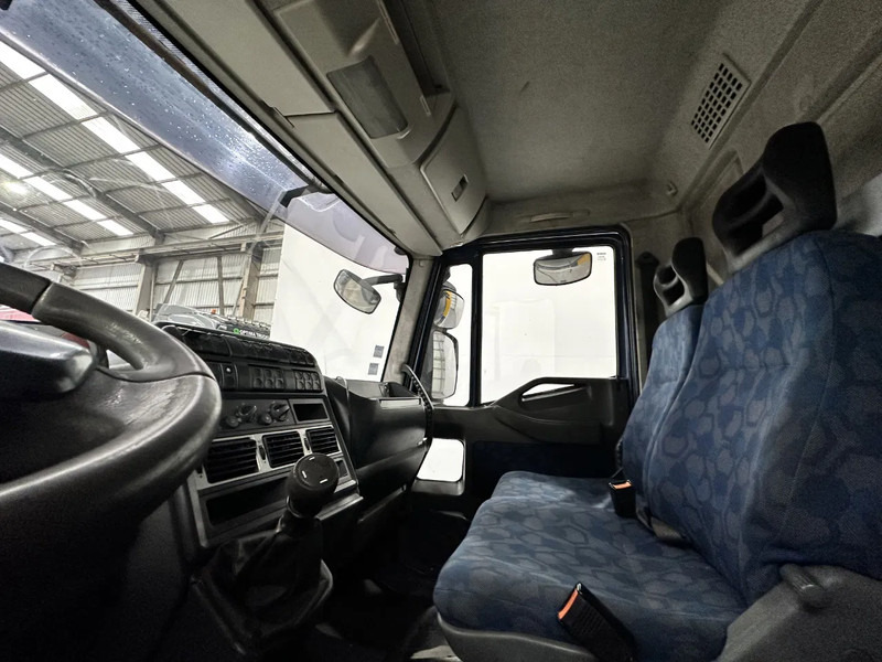 Camión caja cerrada Iveco Eurocargo ML 120E25 EURO 5 / AIRCO: foto 10