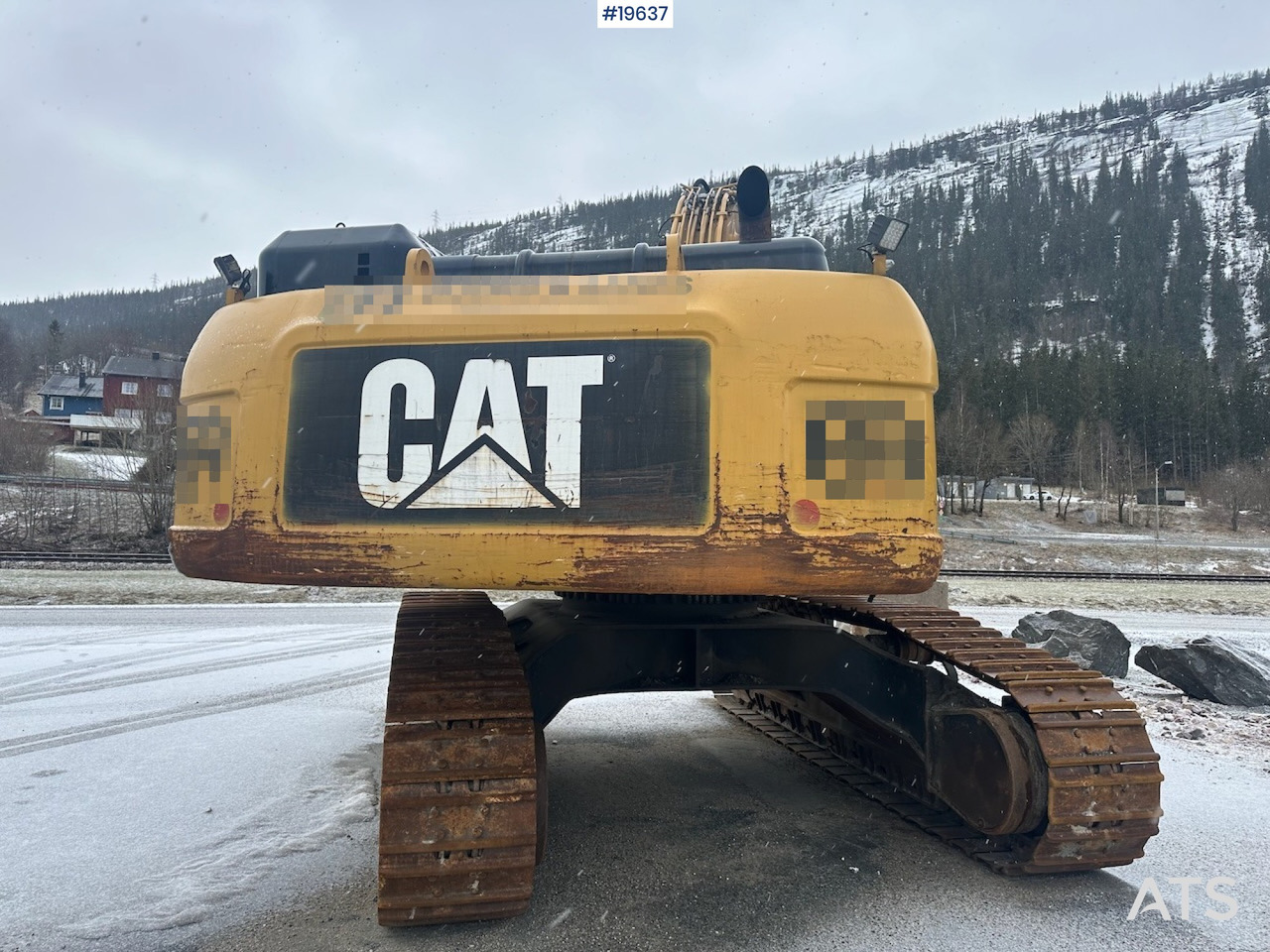 Excavadora Caterpillar 300D: foto 8