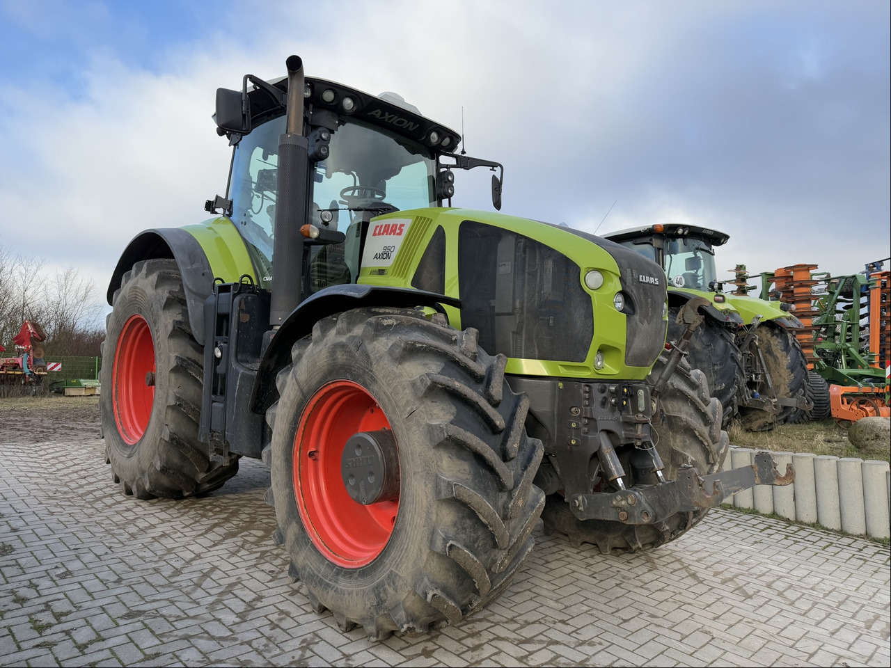 Tractor Claas Axion 950: foto 16