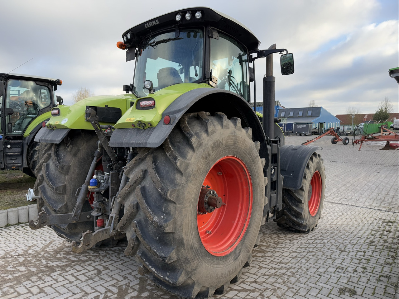 Tractor Claas Axion 950: foto 15