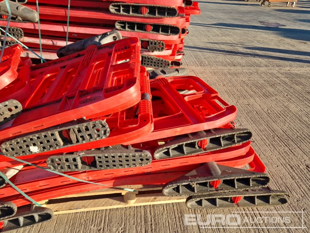 Equipo de construcción Pallet of Road Safety Barriers (3 of): foto 10