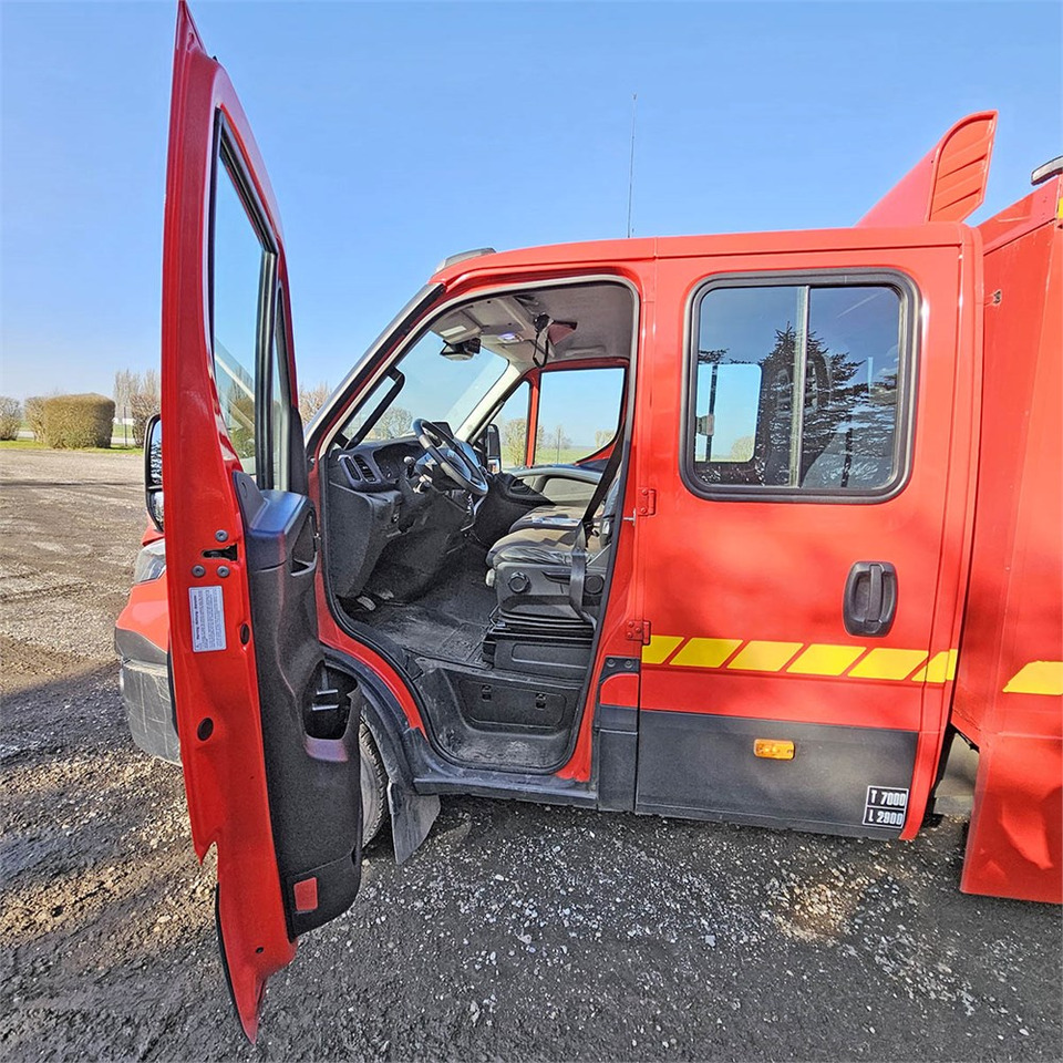 Vehículo municipal, Furgoneta Iveco Daily 70 C D: foto 10